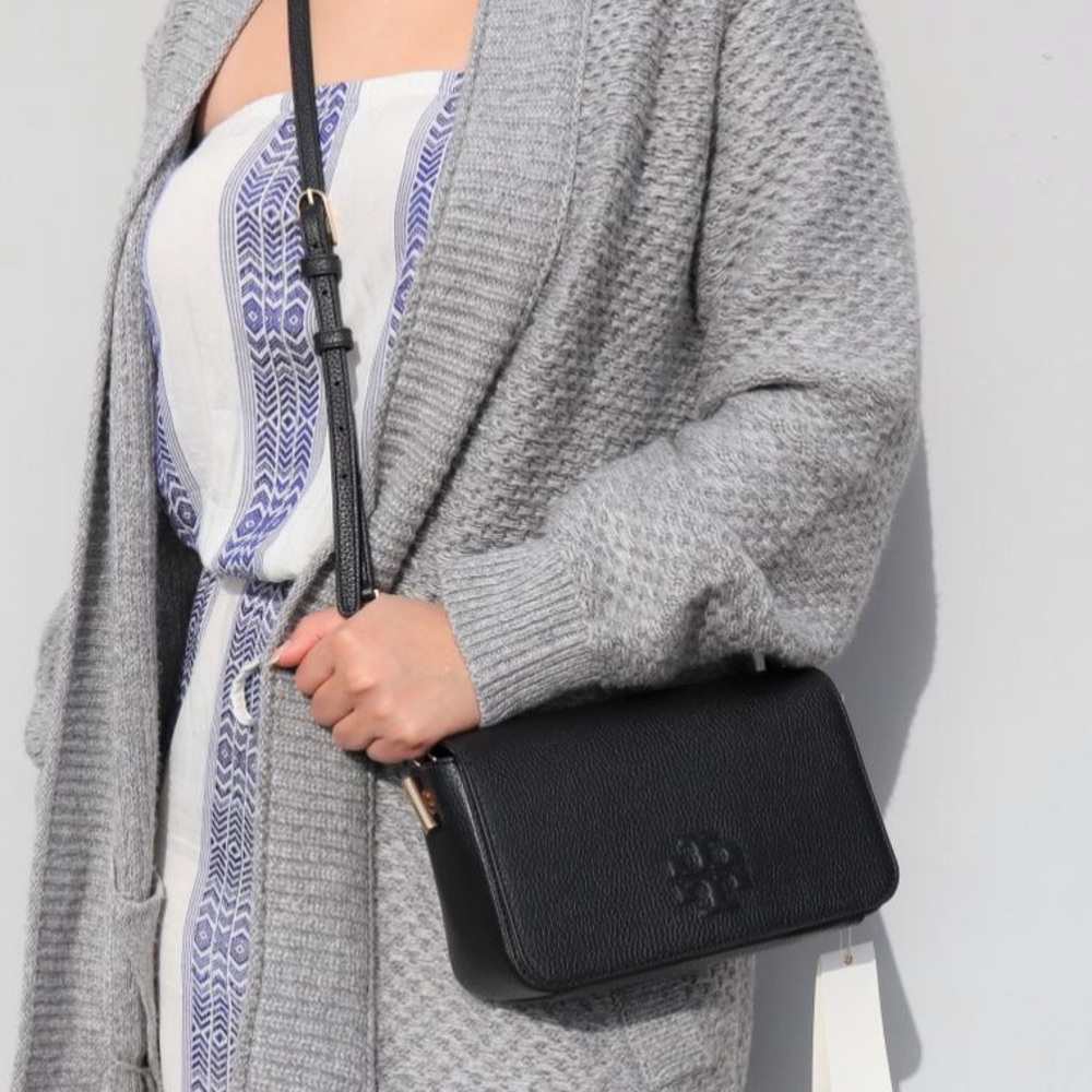 New Tory Burch Thea crossbody 🖤 - Picture 11 of 11